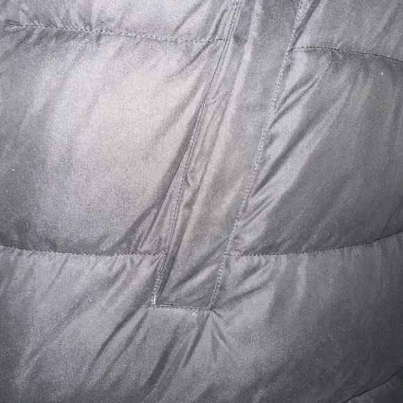 Zella WOMENS Black Longline Hooded Puffer Vest - Picture 12 of 13